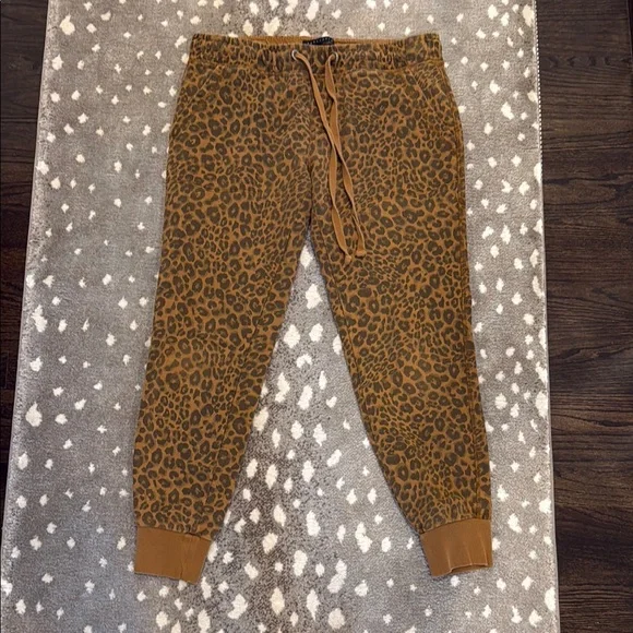 Sanctuary Leopard Joggers size M - Picture 2 of 4